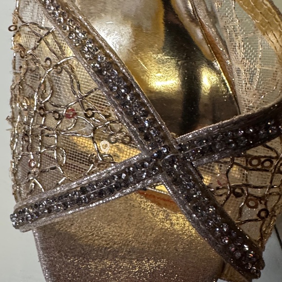 MICHEAL  Chic Gold Lace CRYSTAL DIAMOND ENCRUSTED Platform Heels - Picture 4 of 8